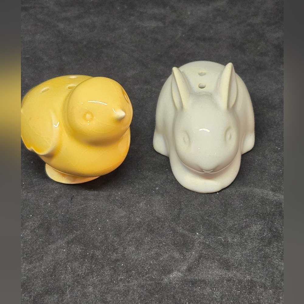 Hallmark Chick and Bunny Salt and Pepper Shakers